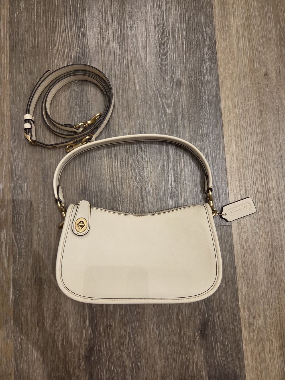 Coach Swinger Leather Shoulder Bag in Chalk